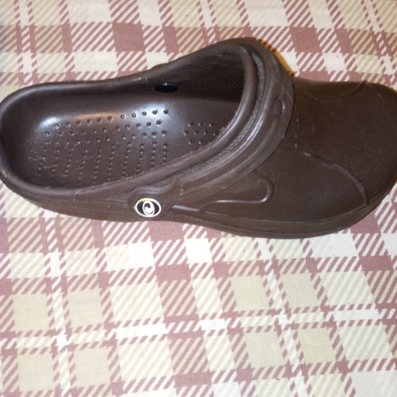 #54 Crocs NWT Brown 11/12-14XL M10-12 Wave Zone: "scratches" on 1 moveable part - Picture 3 of 11